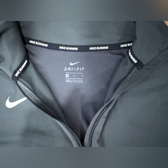 Nike Women’s Dark Gray Dri-FIT Running Pullover - Picture 3 of 4